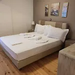 Astradeni Luxury Kratir Paloi