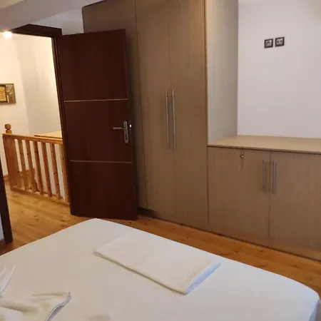 Apartmán Astradeni Luxury Kratir *