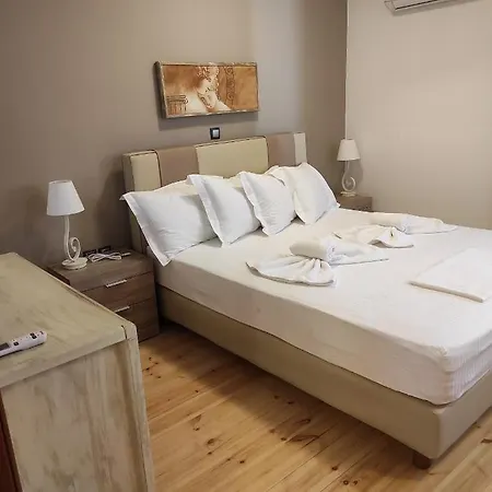 Astradeni Luxury Kratir * Paloi