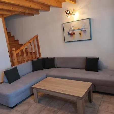 Astradeni Luxury Kratir Apartmán