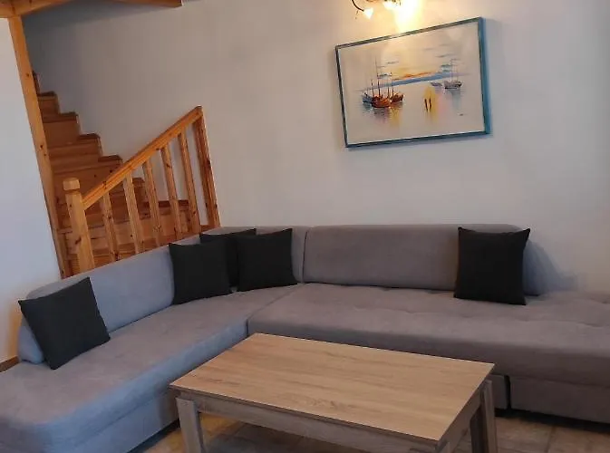 Astradeni Luxury Kratir 아파트