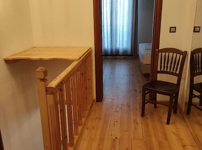 Astradeni Luxury Kratir Skála